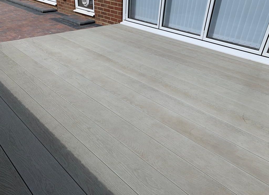 Composite Decking Installation Stockwell SW9/SW8